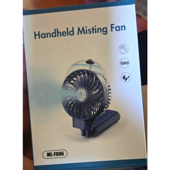 Portable Handheld Misting Fan, 3000mAh Rechargeable Battery Operated. - Picture 8 of 9